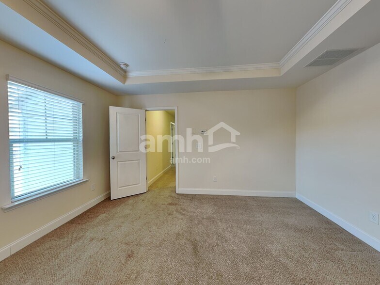 Building Photo - 2535 Beal St