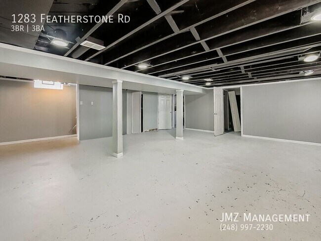 Building Photo - 1283 Featherstone Rd