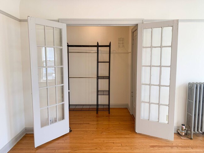 Renovated Studio - Closet - Brewer's Hill