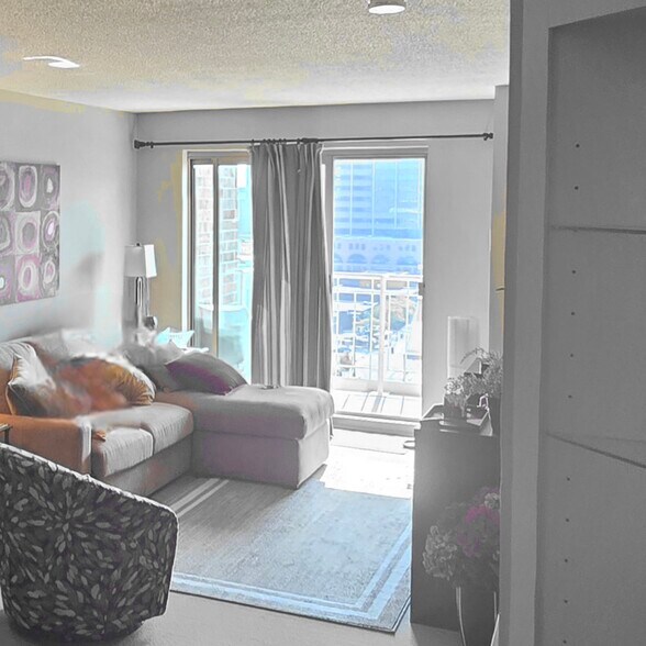 Living room - 401 S 1st St