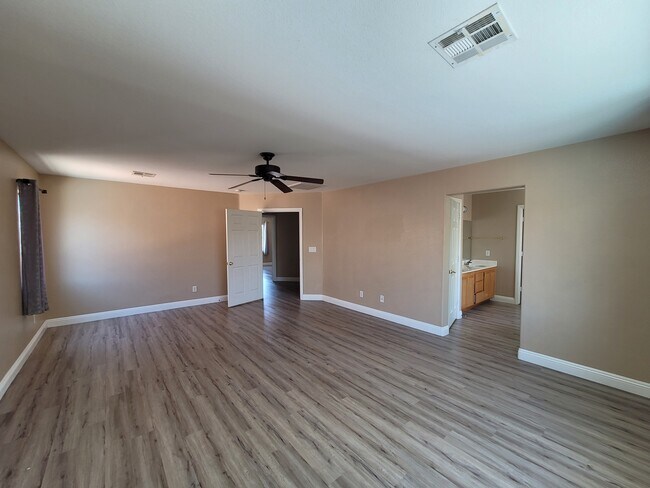Building Photo - 3081 Oceantide Ct