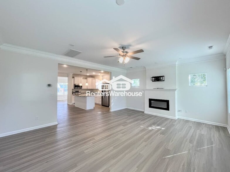 Building Photo - 553 McFarland Rd