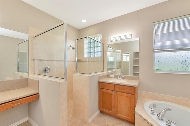 Building Photo - 12079 Aster Ave