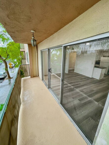 Building Photo - 14850 Hesby St