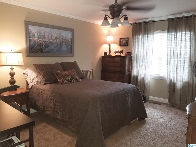 Primary Photo - 1100 14th Ave