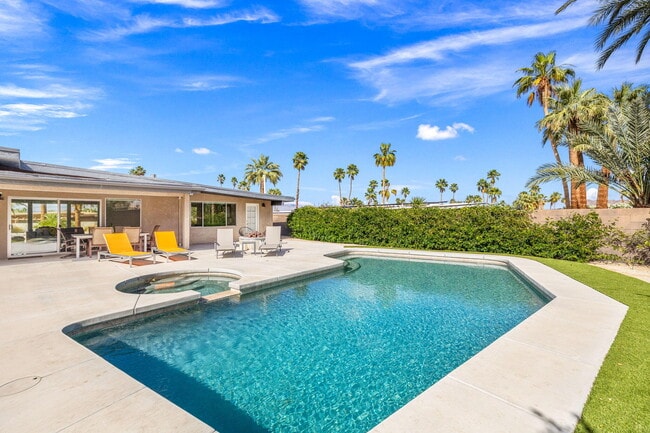 Building Photo - 73409 Little Bend Trail