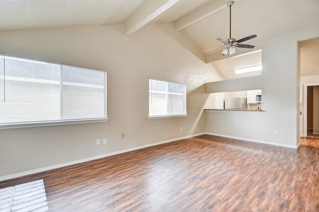 Building Photo - 13106 Townwood Dr