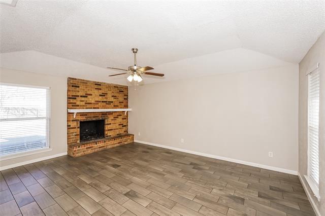 Building Photo - 827 San Juan Dr