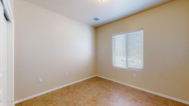 Building Photo - 13397 Plumpton Rd