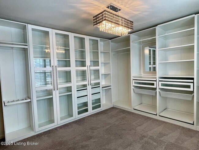 Building Photo - 12013 Cascade Falls Trl