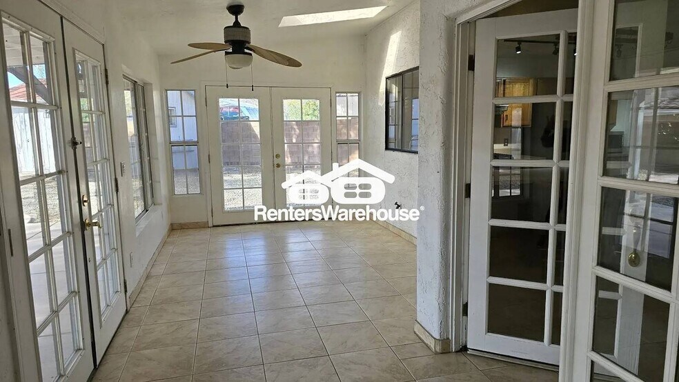 Building Photo - 8181 N Brookshire Ct
