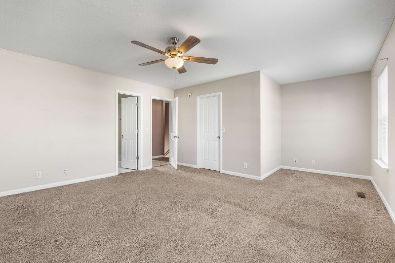 Building Photo - 423 Shoshone Pl