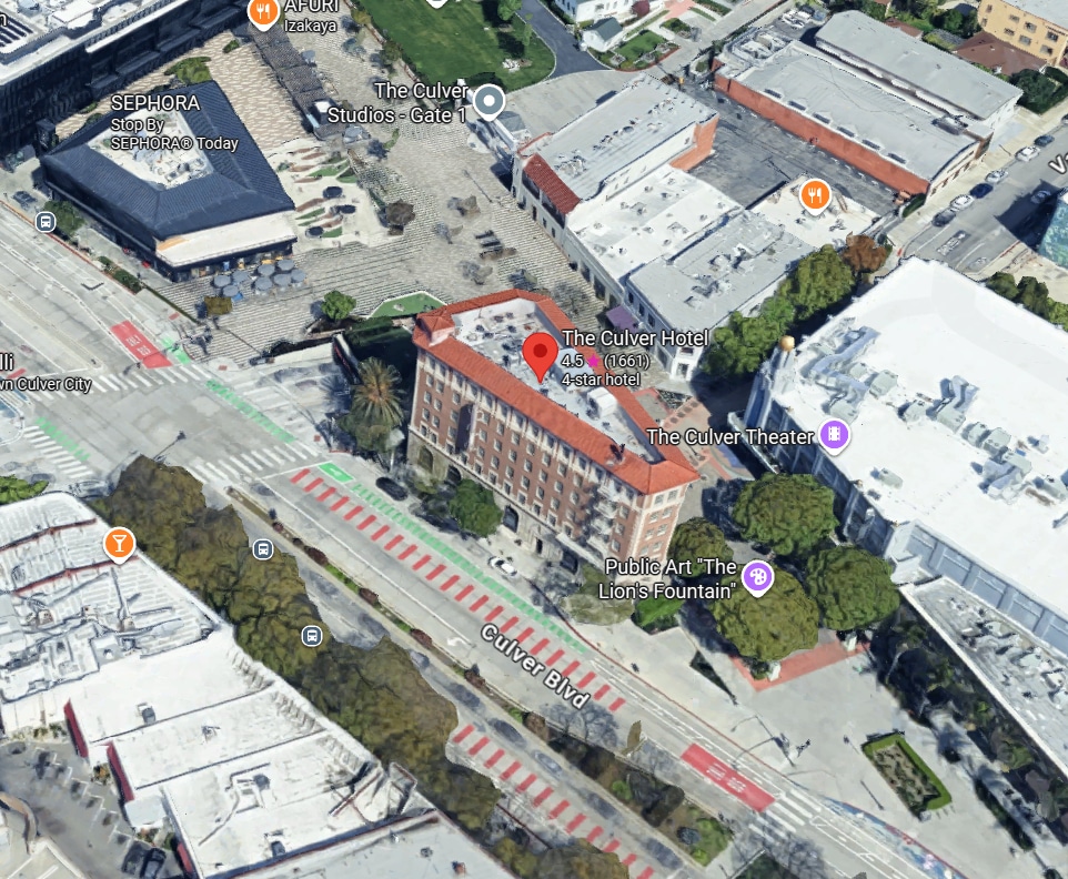 Building Photo - 3477 Carmona Ave