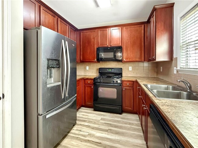 Building Photo - 1645 Southgate Mill Dr