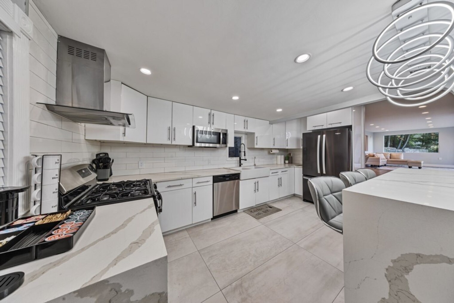 Building Photo - 52 Pavilion Rd