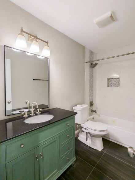 Building Photo - 1222 Peachtree Rd