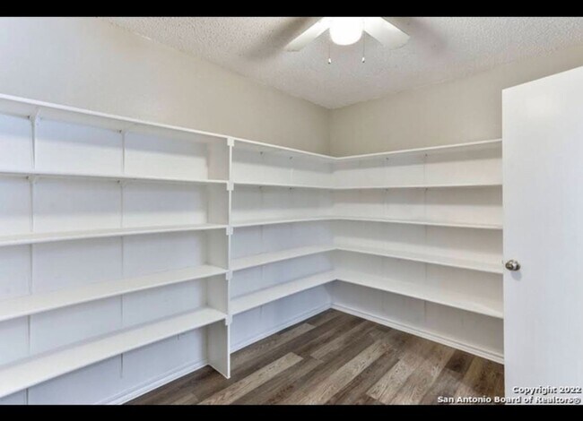 Building Photo - Charming 3BR House in San Antonio