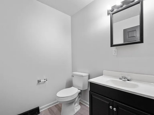 Building Photo - Pet Friendly Decorative Fireplace