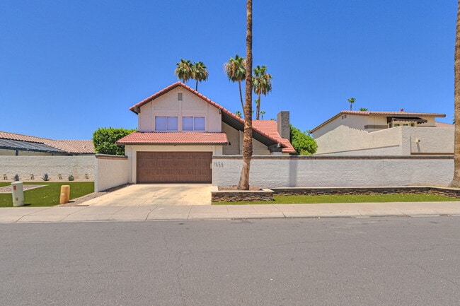 Building Photo - 1602 E Weathervane Ln