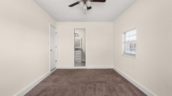 Building Photo - 1618 Chippeway Ln