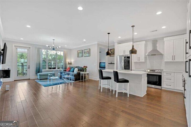 Primary Photo - 6890 Peachtree Blvd