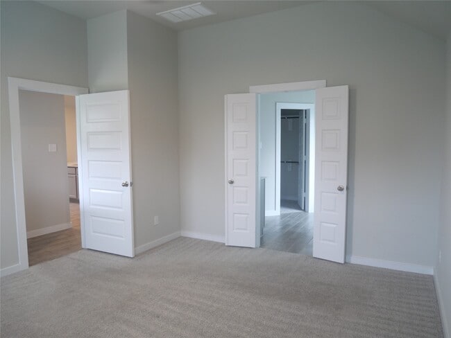 Building Photo - 2722 Oakleaf Ash Ln