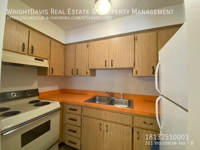 Building Photo - 301 Woodrow Ave