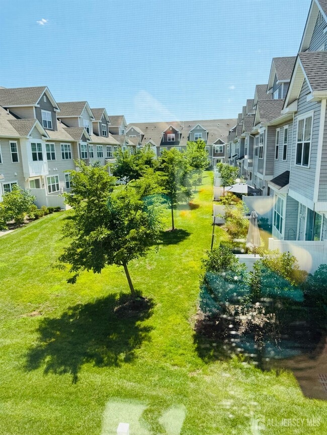 Building Photo - 907 Greenland Square