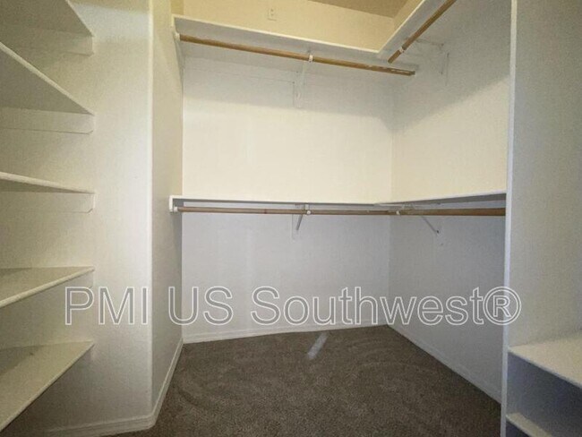 Building Photo - 2067 Jamie Rd