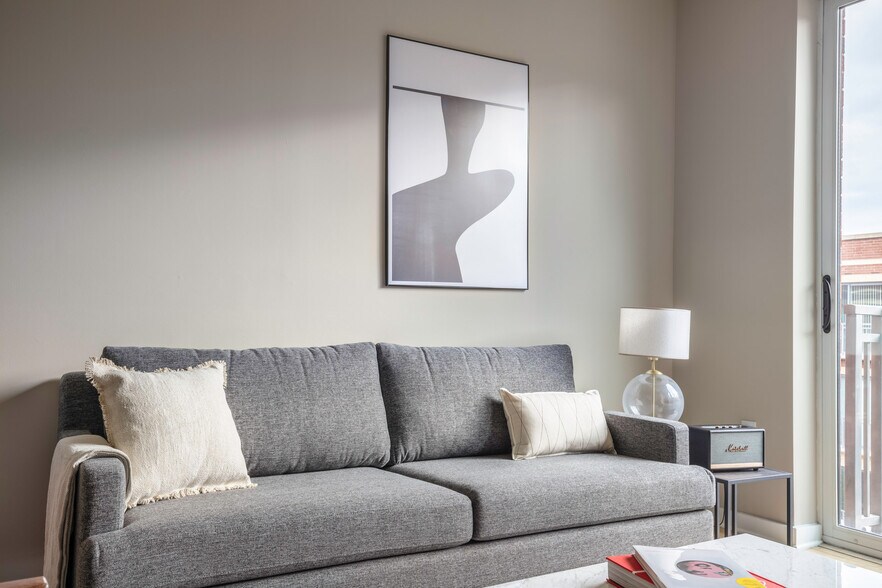 Building Photo - 4909 Auburn Ave