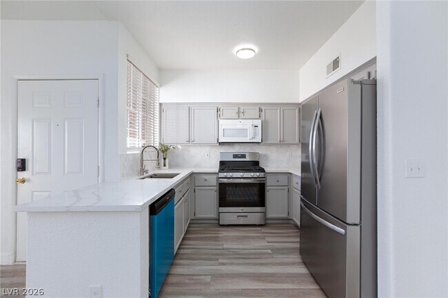 Building Photo - 7701 Himalayas Ave