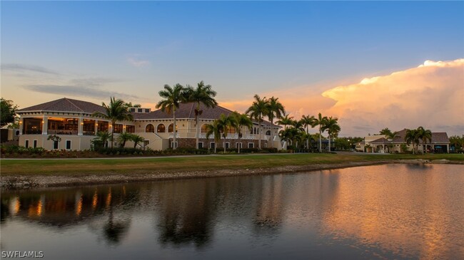 Building Photo - 10026 Siesta Bay Dr