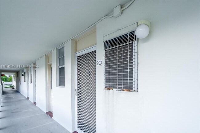 Building Photo - 3030 Marcos Dr