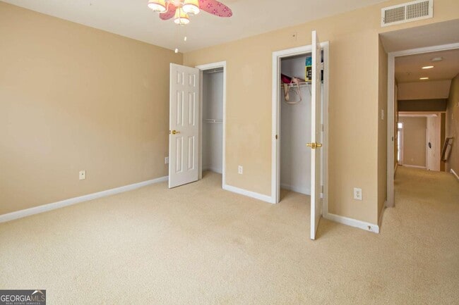 Building Photo - 4248 River Green Dr NW