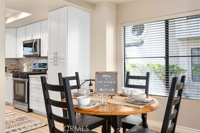 Building Photo - 5704 Skyview Way