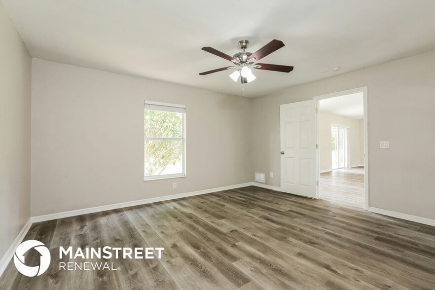 Building Photo - 5125 Beecher St