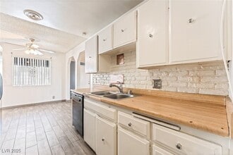 Building Photo - 5809 Pebble Beach Blvd