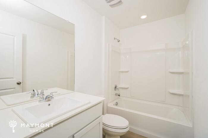 Building Photo - 546 Layne Overlook