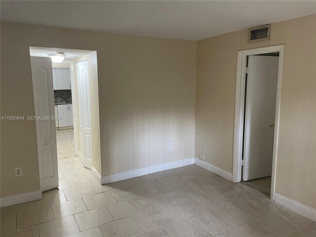 Building Photo - 4235 N University Dr