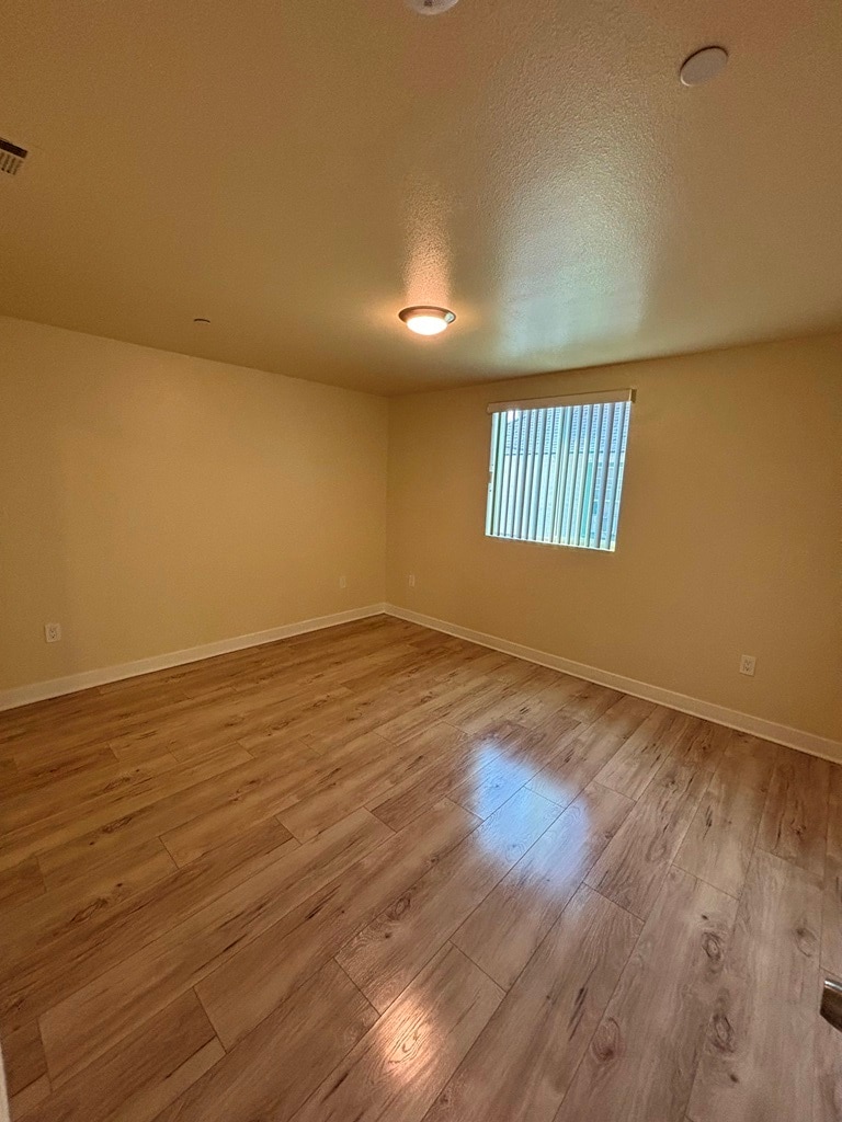 Building Photo - 3910 Halldale Ave