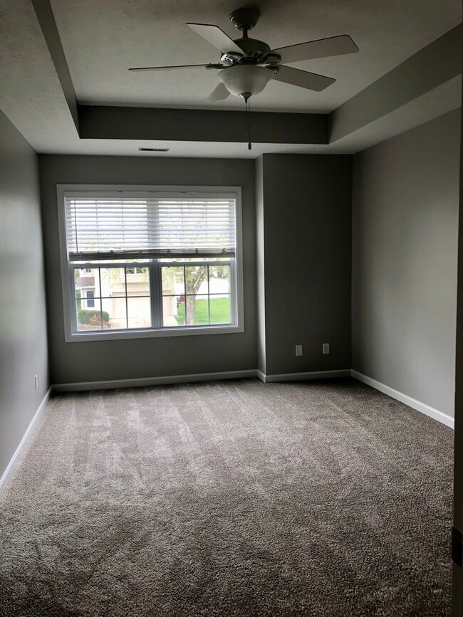 master bedroom - 230 Heritage Ln