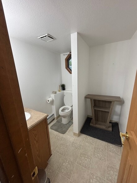 Building Photo - 9915 Afognak Cir