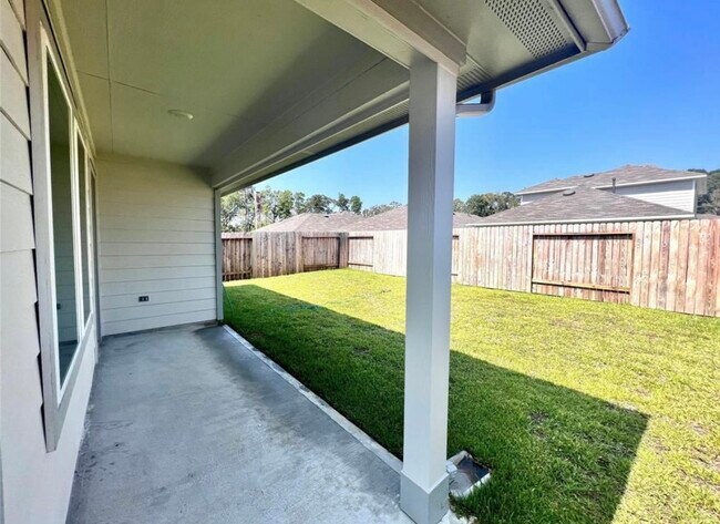 Building Photo - 14220 Fern Meadows Dr