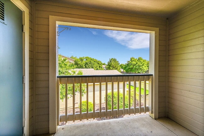 Building Photo - $2,050.00, 2-bed, 2 bath, located in Broom...