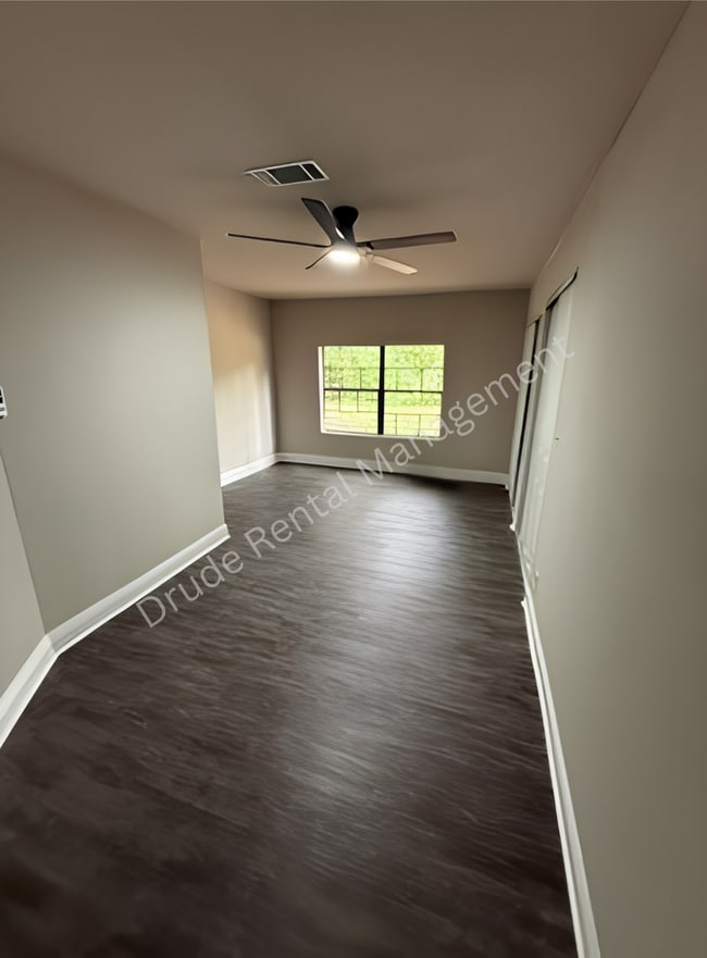 Building Photo - Remodel and Charming Home