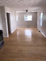 Building Photo - 347 Woonasquatucket Ave