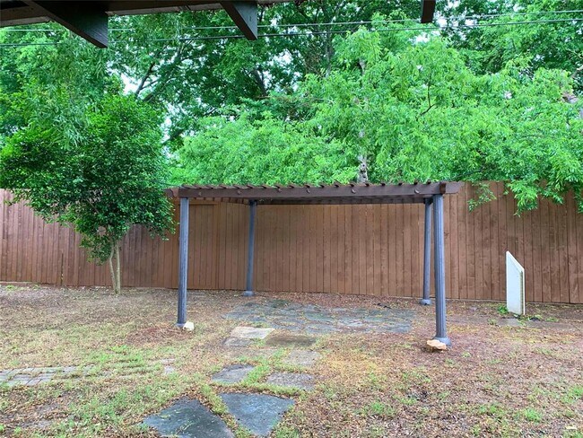 Building Photo - 4905 Richmond Ave