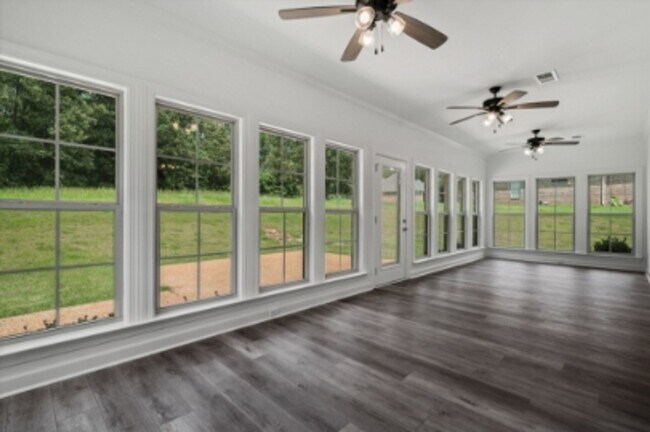 Building Photo - Spacious 4-Bedroom Home in Byhalia - Modern Living in a Tranquil Community!