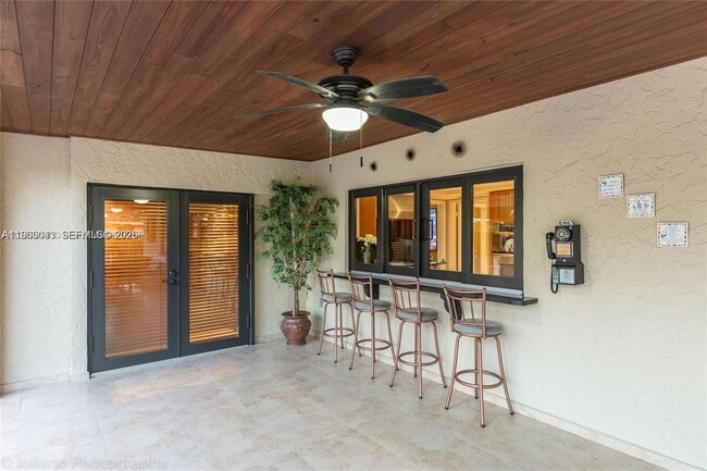 Building Photo - 19701 W Oakmont Dr