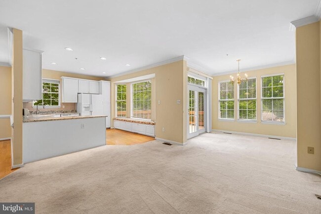 Building Photo - 530 Limerick Cir